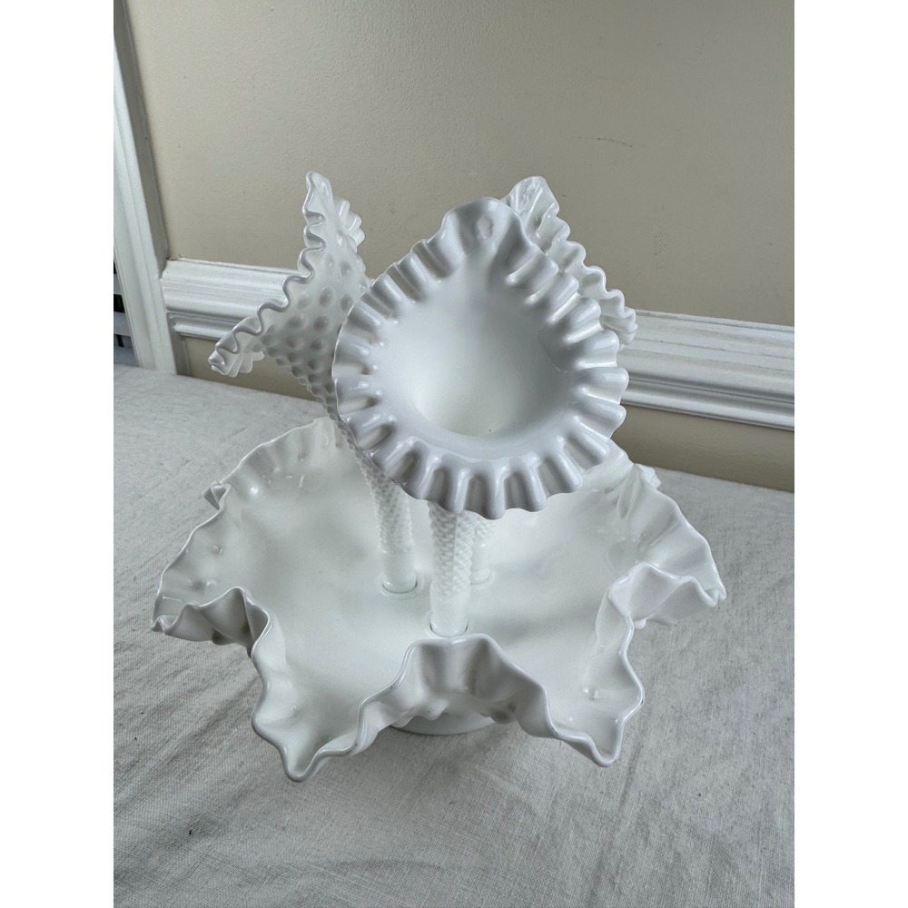 Fenton White Milk Glass Hobnail 3-Horn Epergne Ruffled Centerpiece Vase 4-Piece - Picture 2 of 8